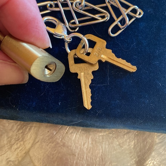 Louis Vuitton reimagined authentic padlock paper clipchain necklace - Picture 5 of 9